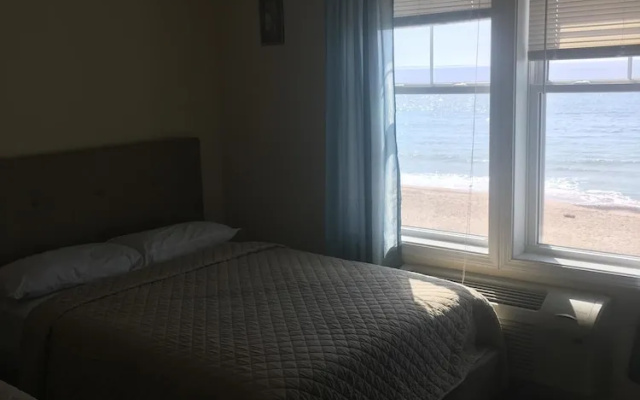 Standard Quadruple room with ocean view