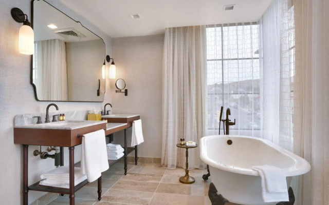 1 Bedroom Double Suite