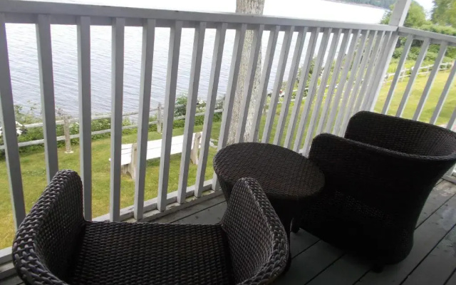 Standard Double room with balcony and with partial ocean view