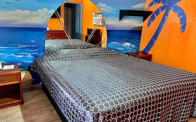 Economy room