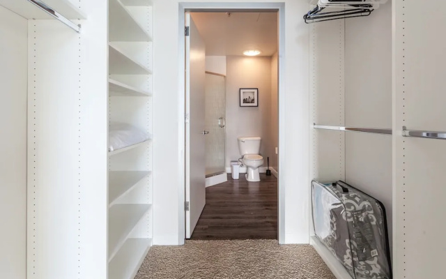 2 Bedrooms Luxury Apartment