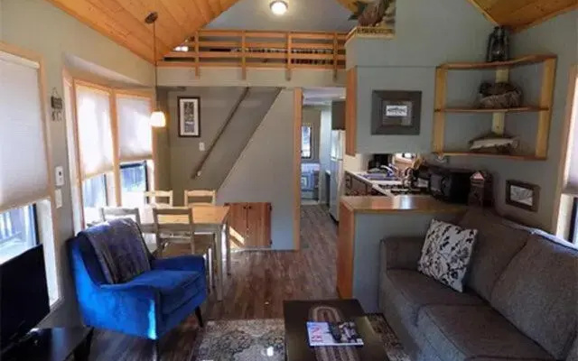 2 Bedrooms Cottage