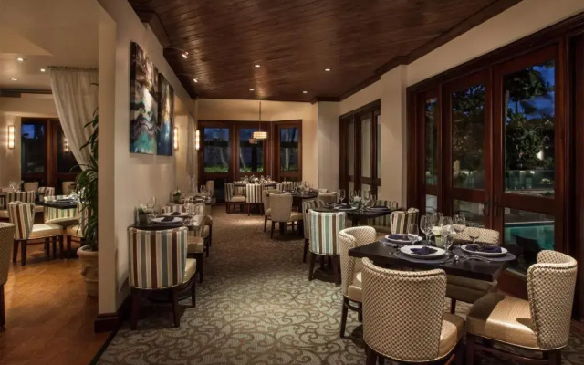 Suite with partial view