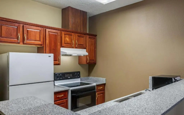 1 Bedroom Suite