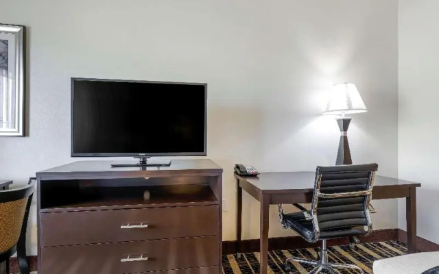 Standard Quadruple room with balcony