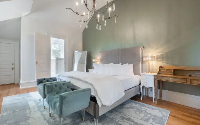 Luxury room