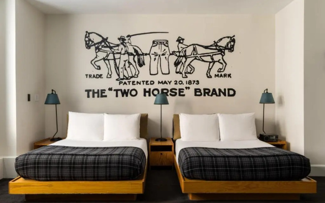 Twin Double room