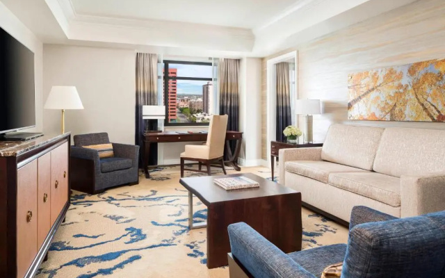 1 Bedroom Executive Double Club Suite