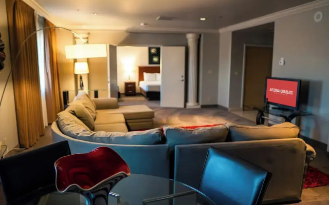 Penthouse Suite