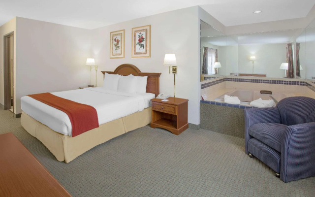 Deluxe Double Suite