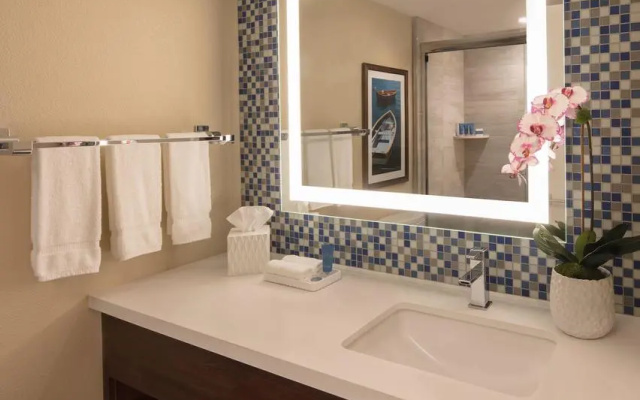 Deluxe Double Junior Suite beachfront