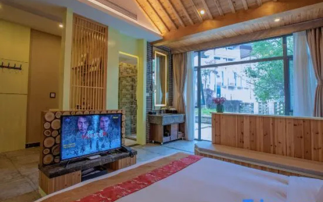 Standard Double room with garden view