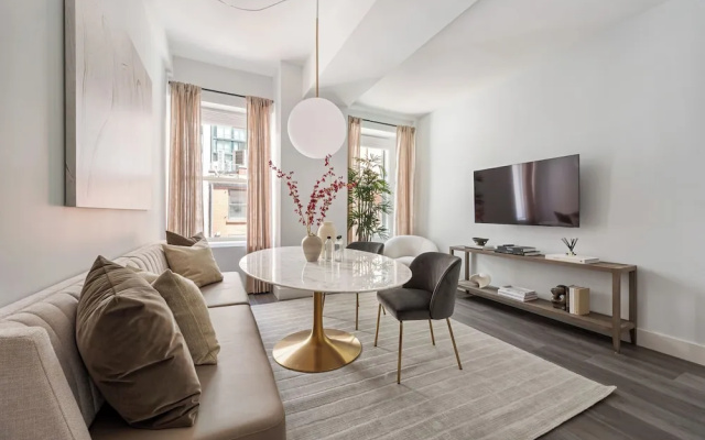 3 Bedrooms Apartment
