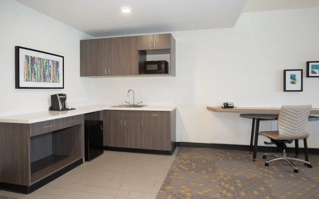 1 Bedroom Suite