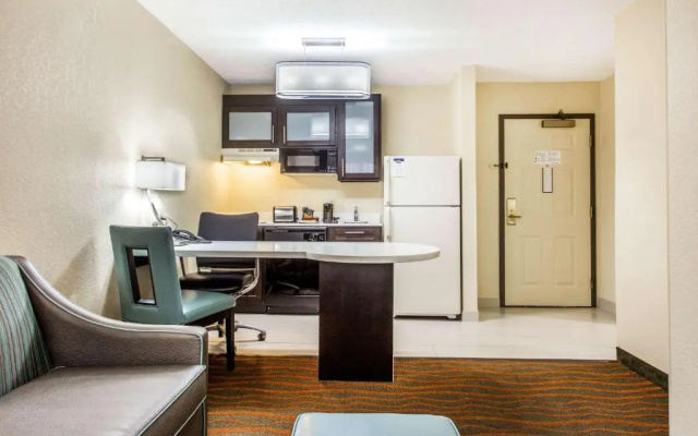 1 Bedroom Double Suite