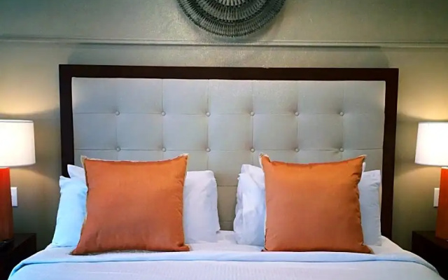 2 Bedrooms Suite