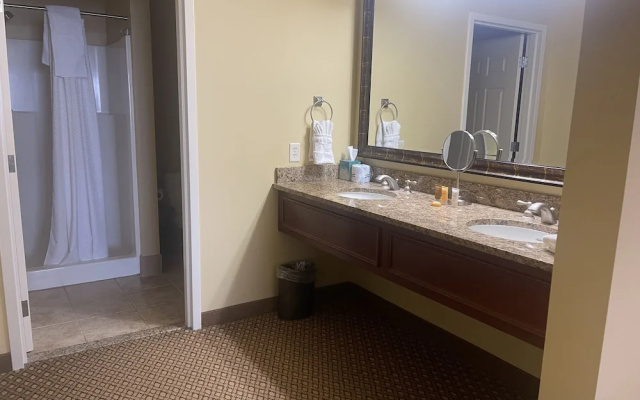 Double Suite