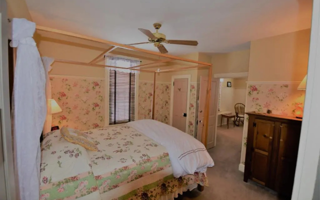 Deluxe Double Suite
