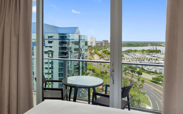 Premium Quadruple room with balcony and with harbour view