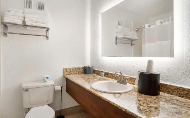 Standard Quadruple room with balcony