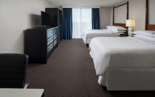 2 Bedrooms Double Suite with balcony