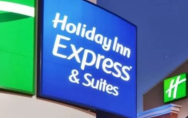 1 Bedroom Double Suite