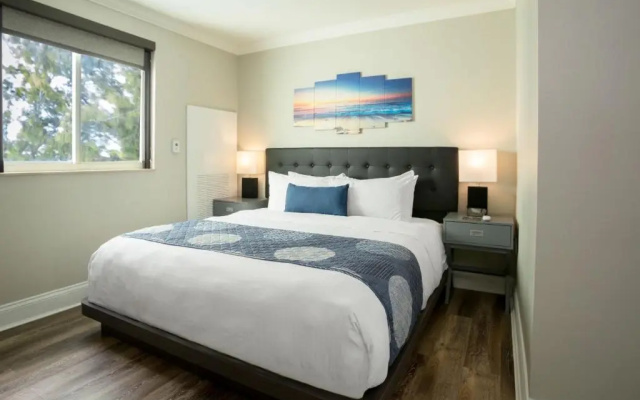 Standard Family Suite