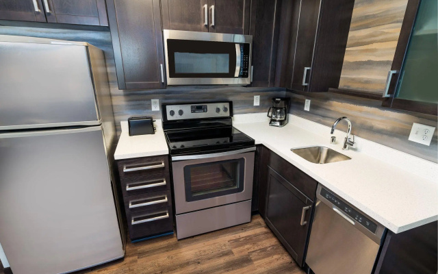 2 Bedrooms Suite
