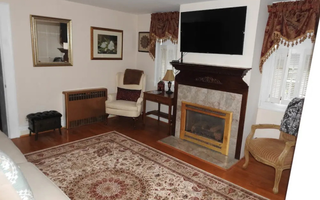 Luxury Suite