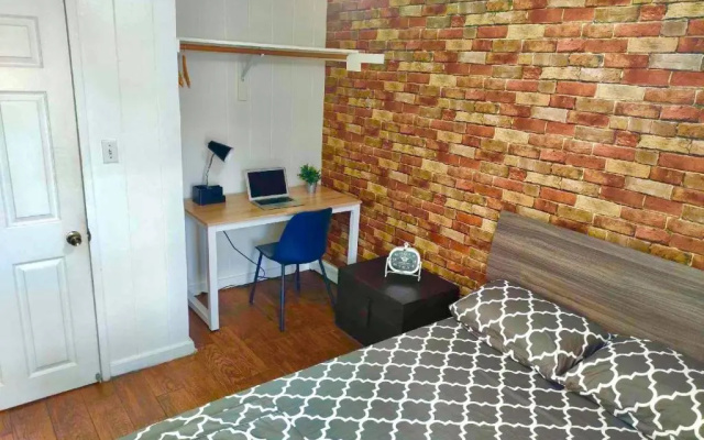 Economy room