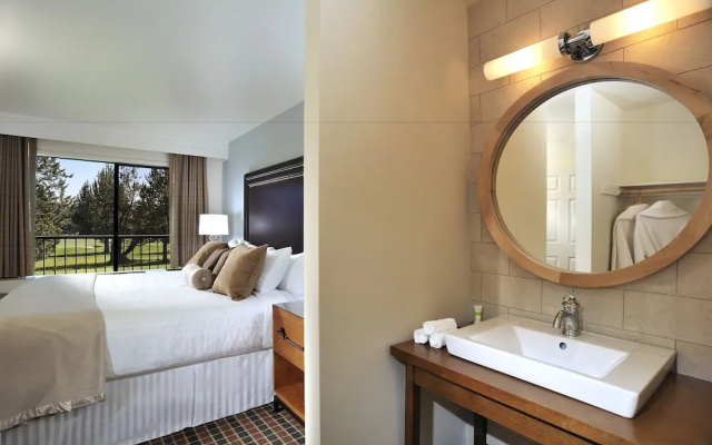 1 Bedroom Suite with golf view
