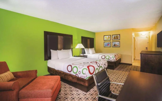 Deluxe Quadruple room