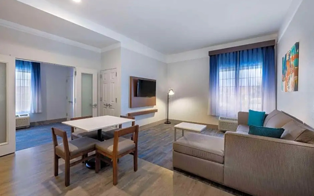 1 Bedroom Premier Double Suite