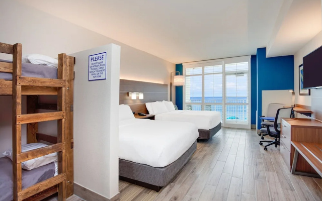 Suite with balcony