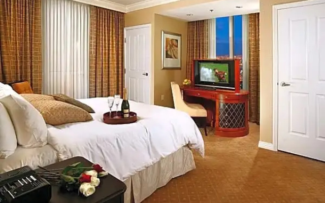 2 Bedrooms Suite