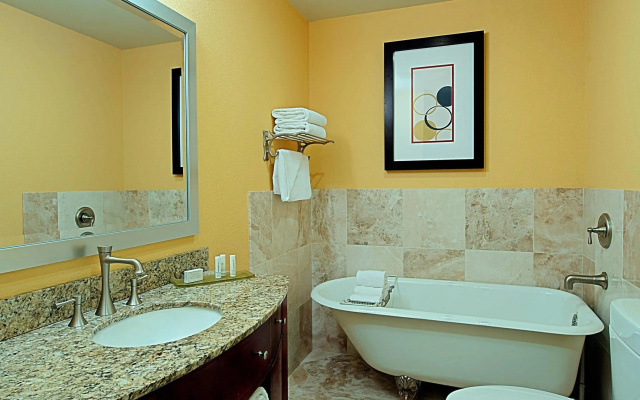 2 Bedrooms Suite