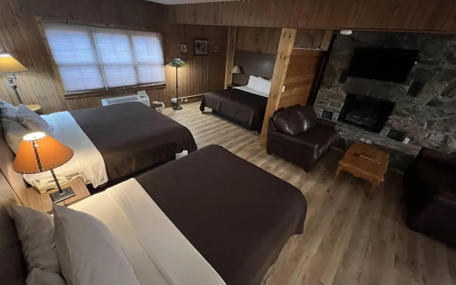 Standard Triple room