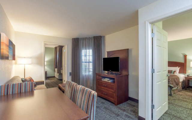 2 Bedrooms Double Suite