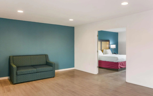 Double Suite