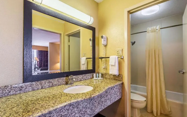 Standard room with balcony