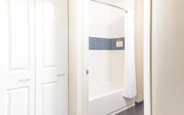 2 Bedrooms Suite