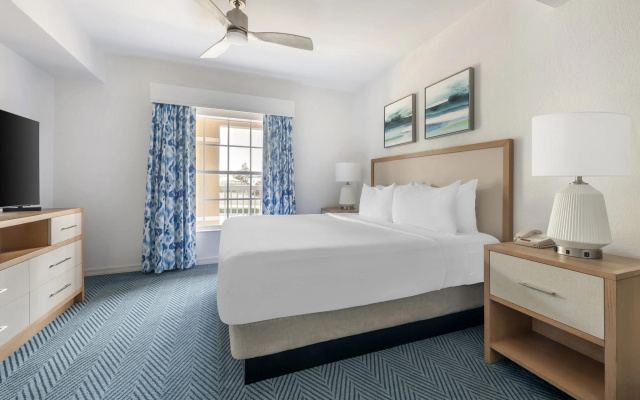 2 Bedrooms Suite
