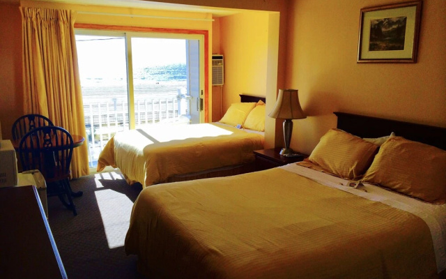 Standard Quadruple room with balcony and with view
