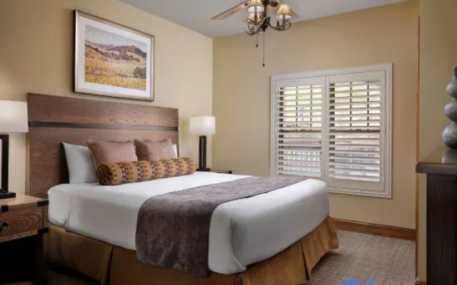 2 Bedrooms Villa