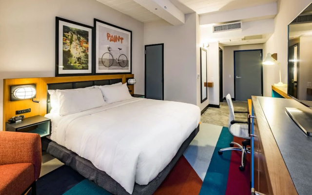 Communications Accessible Double Suite