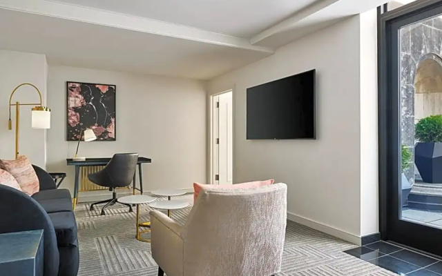 Double Junior Suite with harbour view