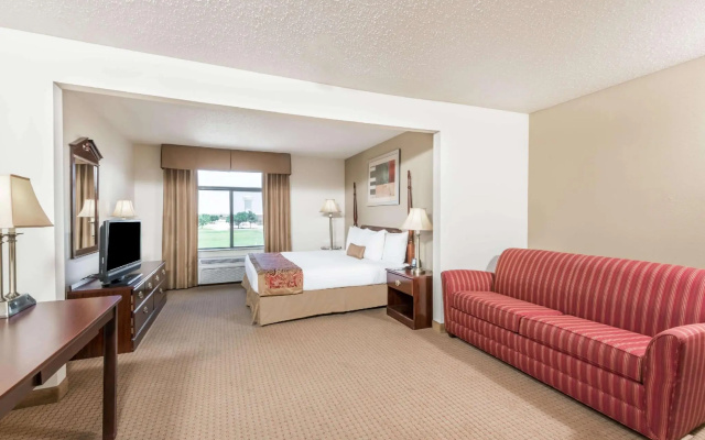Deluxe Suite