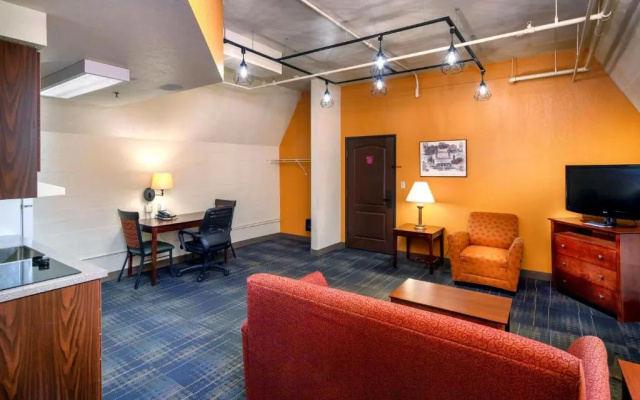 1 Bedroom Double Suite