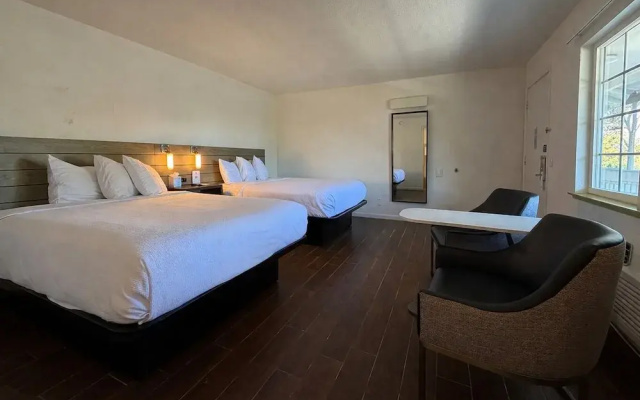 Classic Quadruple room