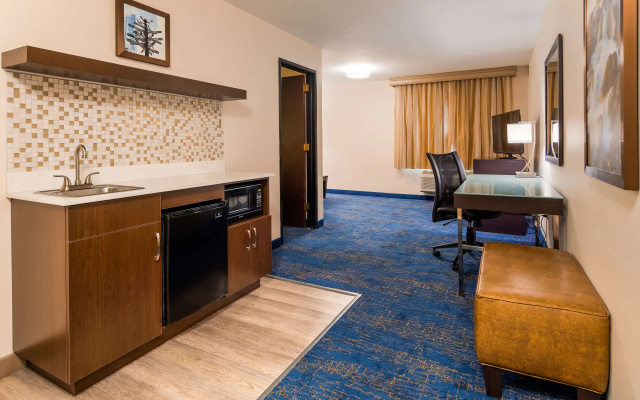 1 Bedroom Double Suite